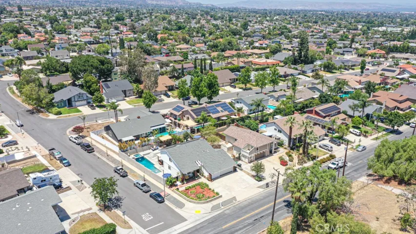 1932 Kellogg, Corona, California 92879