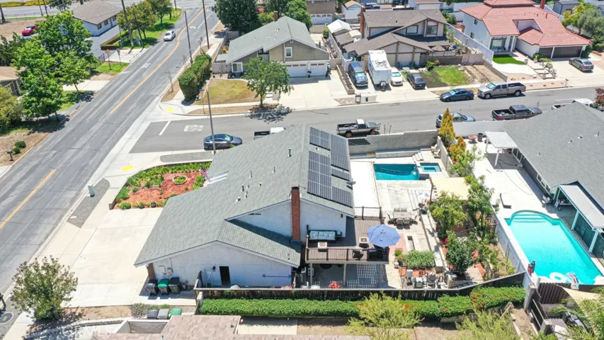 1932 Kellogg, Corona, California 92879