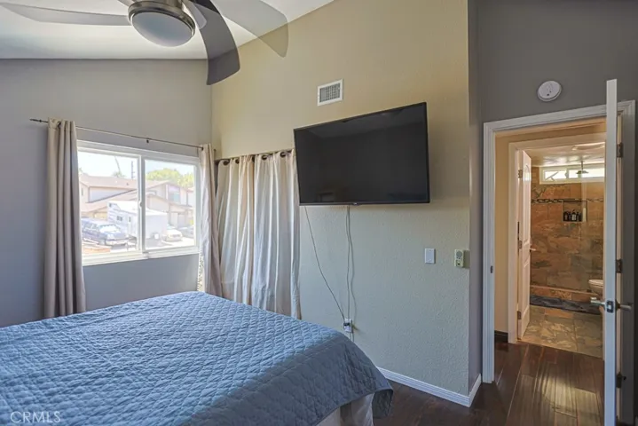 1932 Kellogg, Corona, California 92879