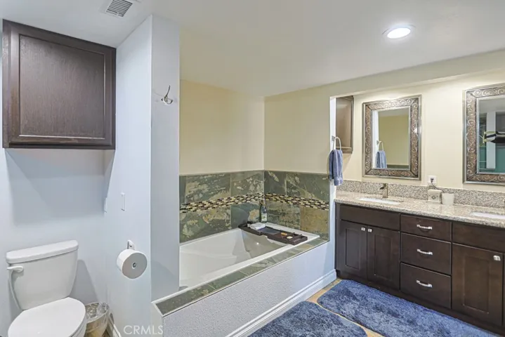 1932 Kellogg, Corona, California 92879