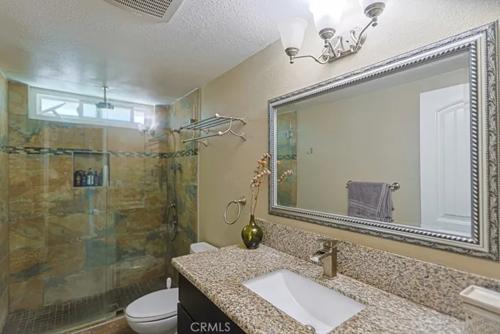 1932 Kellogg, Corona, California 92879