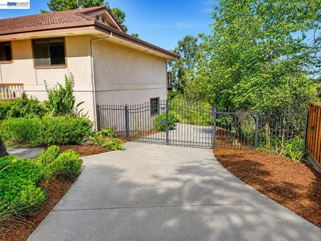 6727 Sunnyslope Ave, Castro Valley, California 94552