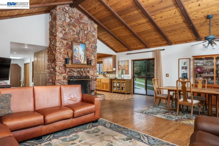 6727 Sunnyslope Ave, Castro Valley, California 94552