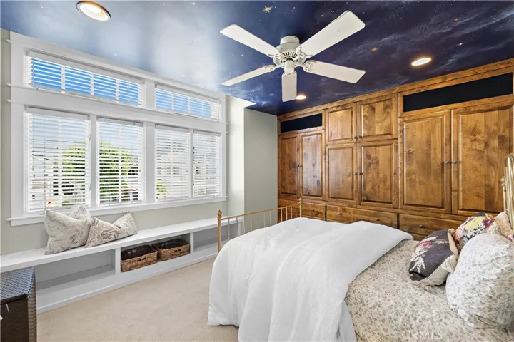 21 Emerald, Irvine, California 92614