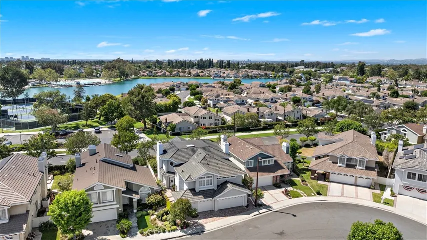 21 Emerald, Irvine, California 92614