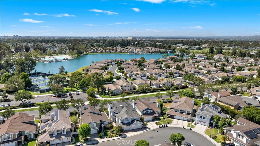 21 Emerald, Irvine, California 92614