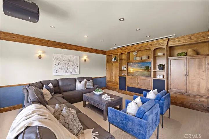 21 Emerald, Irvine, California 92614