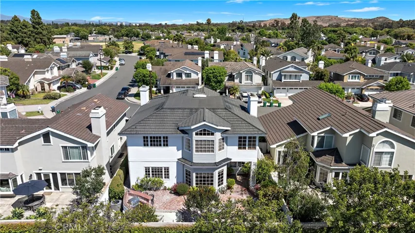 21 Emerald, Irvine, California 92614
