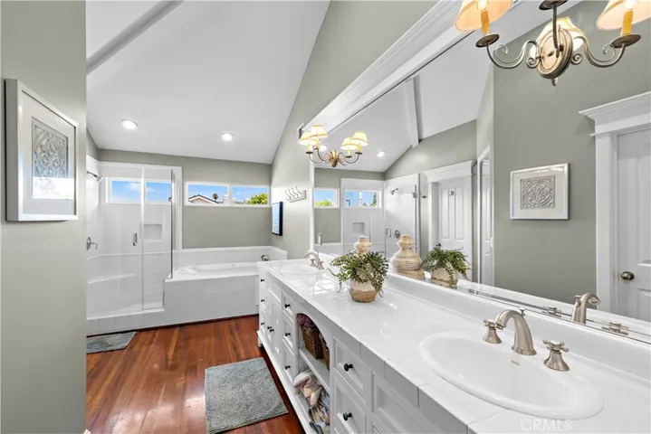 21 Emerald, Irvine, California 92614
