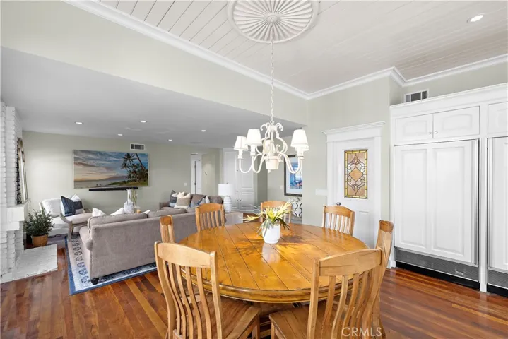 21 Emerald, Irvine, California 92614