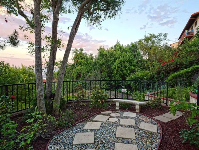 Garden Sitting Area