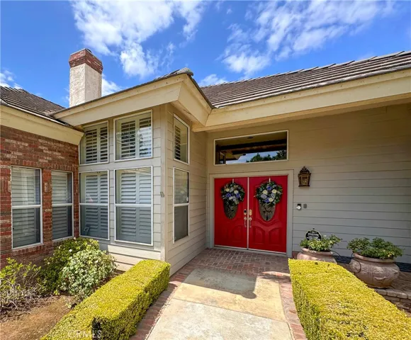8804 Omeara Court, Bakersfield, California 93311