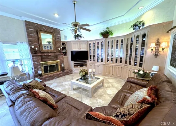 8804 Omeara Court, Bakersfield, California 93311