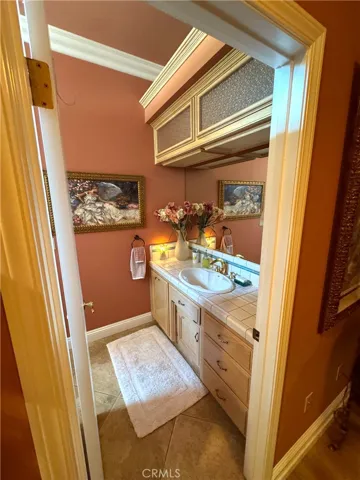 8804 Omeara Court, Bakersfield, California 93311