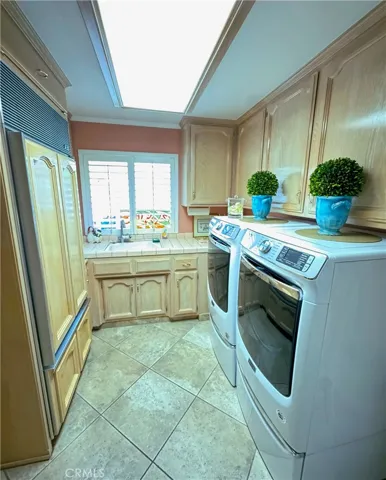 8804 Omeara Court, Bakersfield, California 93311