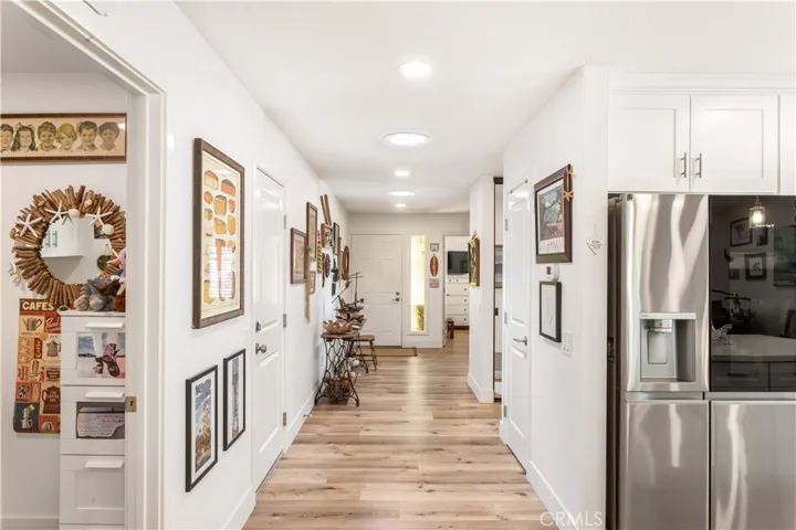 23672 Villena, Mission Viejo, California 92692