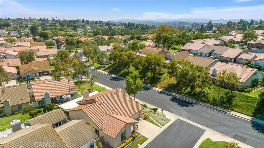23672 Villena, Mission Viejo, California 92692
