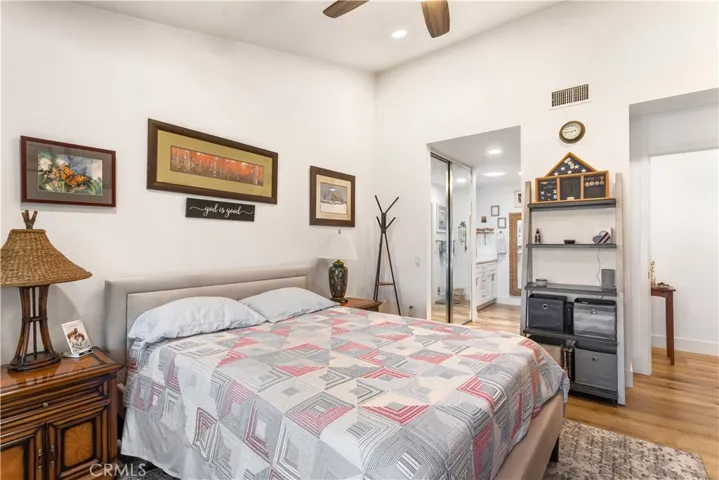 23672 Villena, Mission Viejo, California 92692