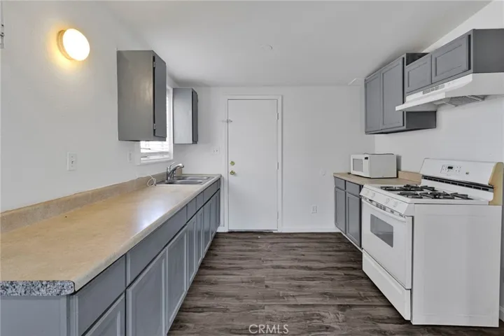 16396 Yucca Street, Hesperia, California 92345