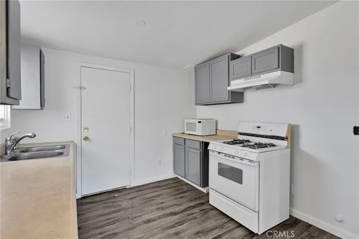 16396 Yucca Street, Hesperia, California 92345