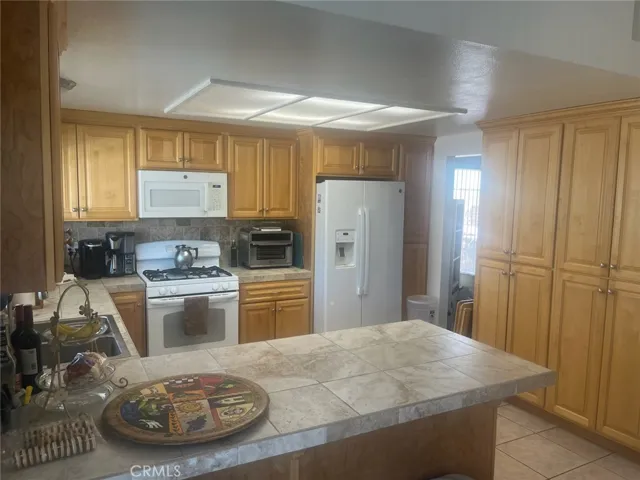 28450 Sycamore, Highland, California 92346