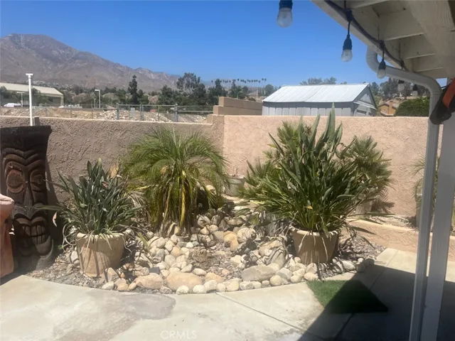 28450 Sycamore, Highland, California 92346