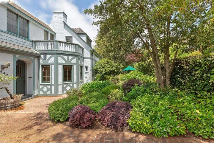 1542 Hawthorne Ter, Berkeley, California 94708