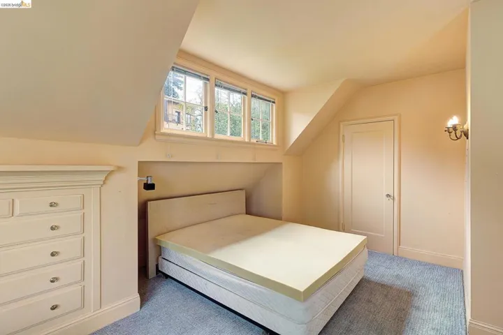 1542 Hawthorne Ter, Berkeley, California 94708
