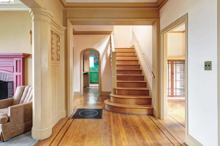 1542 Hawthorne Ter, Berkeley, California 94708