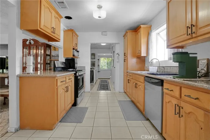2022 Graham Ave, Redondo Beach, California 90278