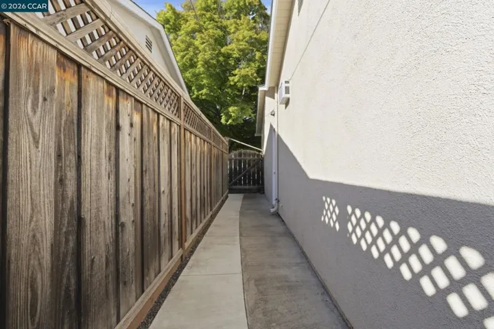 4242 Henning Dr, Concord, California 94521