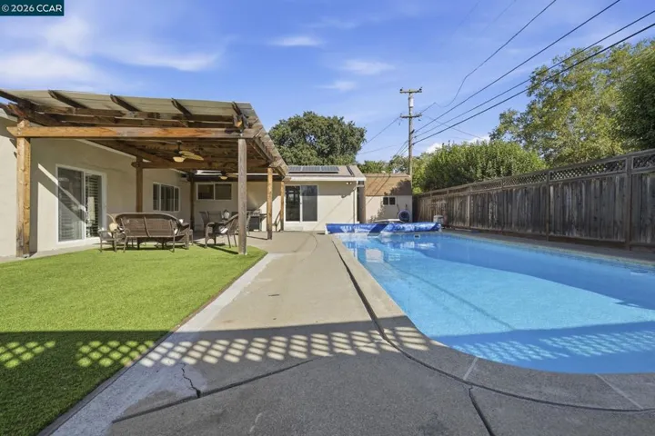 4242 Henning Dr, Concord, California 94521