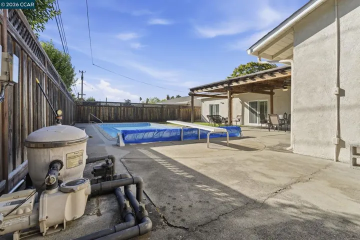 4242 Henning Dr, Concord, California 94521
