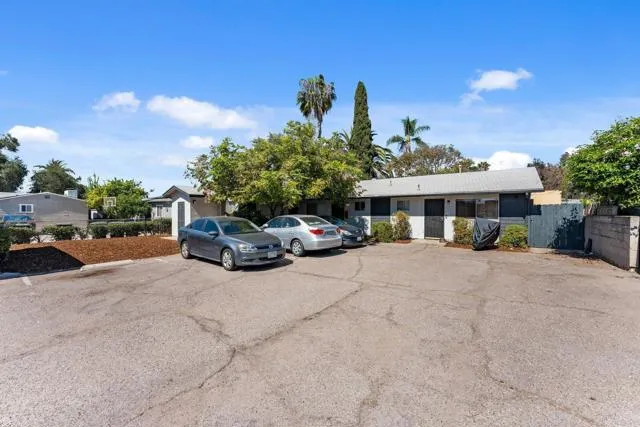 653 Avocado Avenue, El Cajon, California 92020