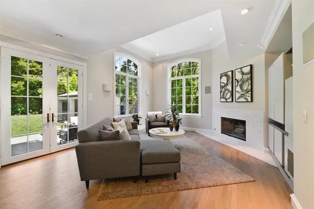 333 Santa Rita Avenue, Palo Alto, California 94301