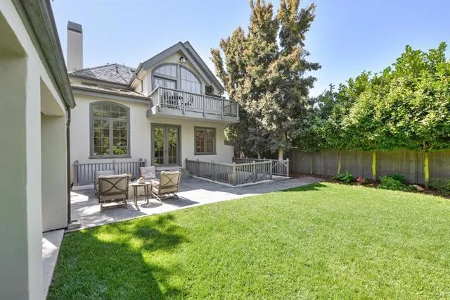 333 Santa Rita Avenue, Palo Alto, California 94301