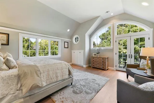 333 Santa Rita Avenue, Palo Alto, California 94301