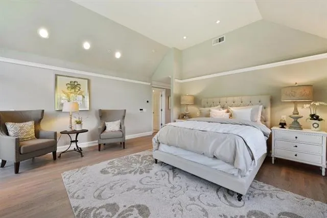 333 Santa Rita Avenue, Palo Alto, California 94301