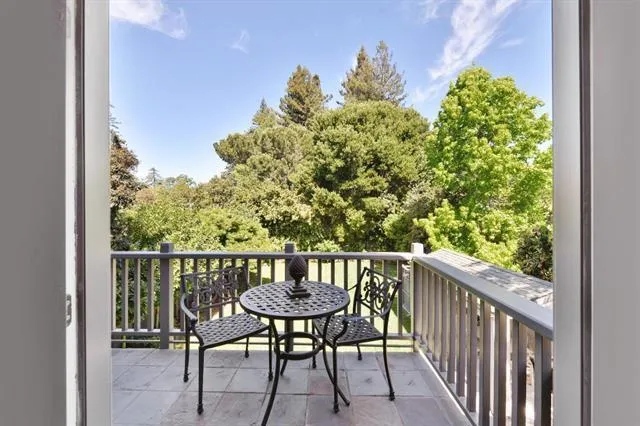 333 Santa Rita Avenue, Palo Alto, California 94301