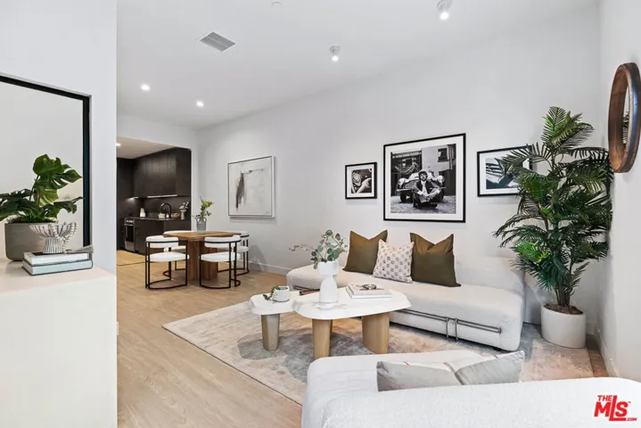 3667 Keystone Avenue 129, Los Angeles, California 90034