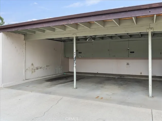 Carport, one spot comes with the unit