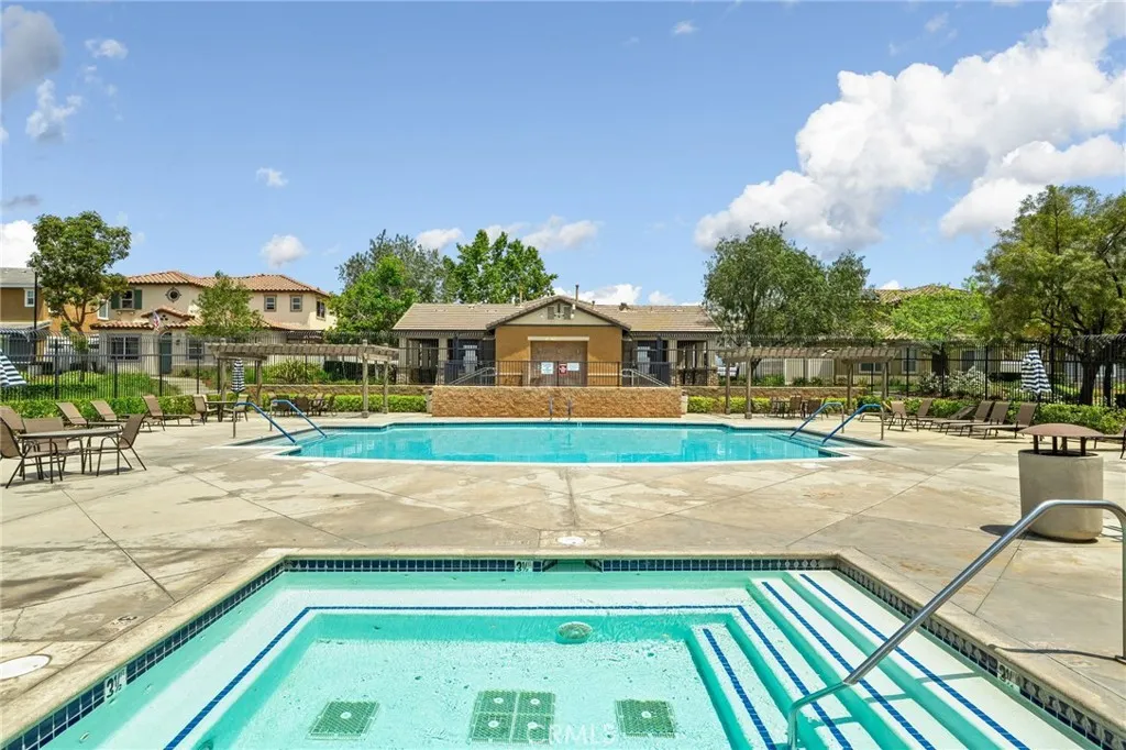 Community Pool and Spa