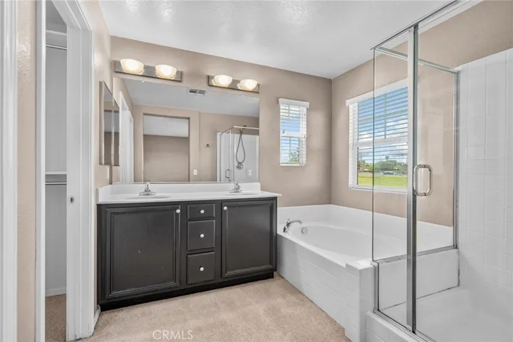 Executive Bathroom 2