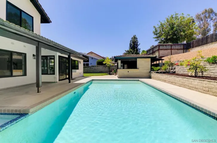 1562 Whitsett Dr, El Cajon, California 92020