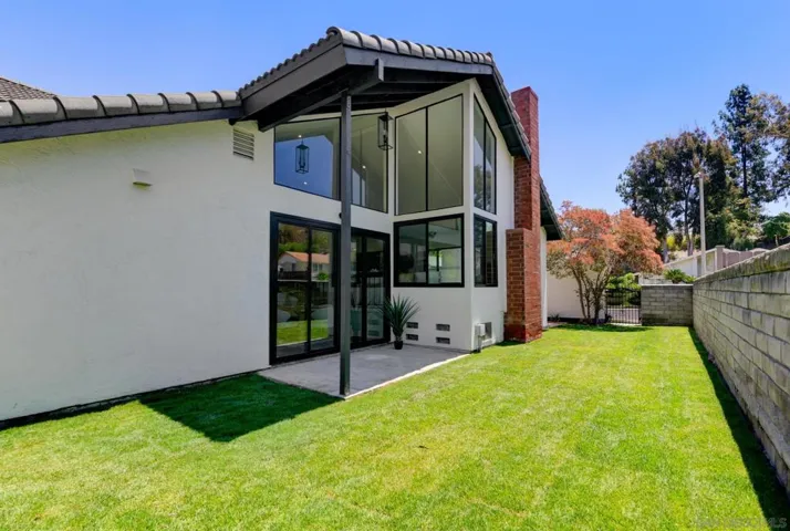 1562 Whitsett Dr, El Cajon, California 92020