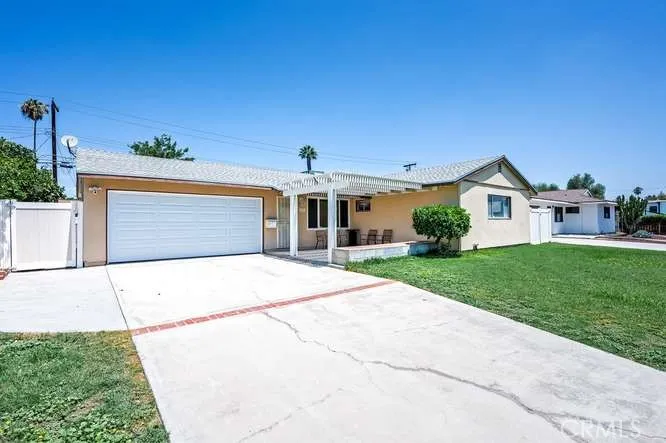 8777 Glencoe Drive, Riverside, California 92503