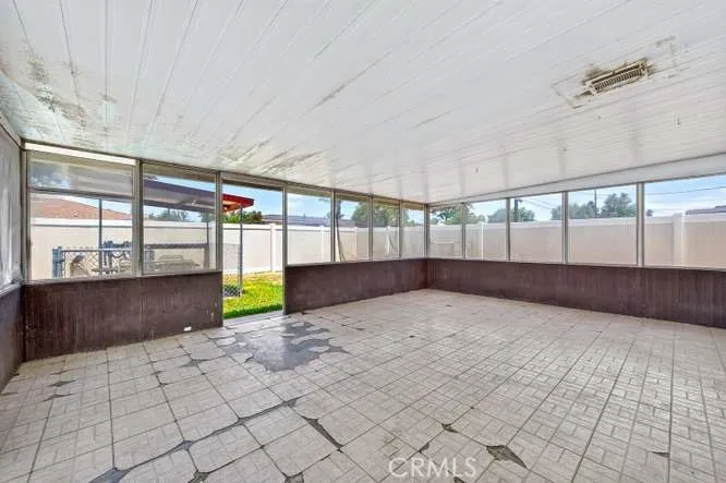 8777 Glencoe Drive, Riverside, California 92503