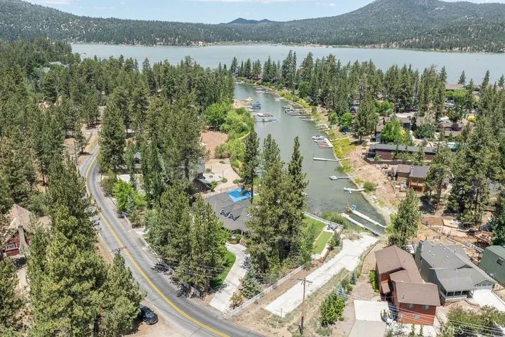 40034 Lakeview, Big Bear Lake, California 92315