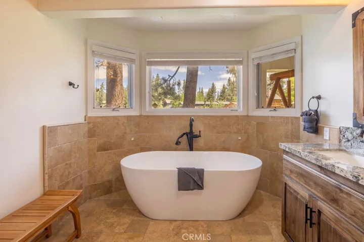 40034 Lakeview, Big Bear Lake, California 92315
