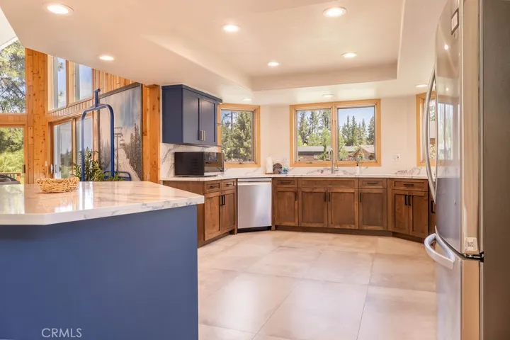 40034 Lakeview, Big Bear Lake, California 92315